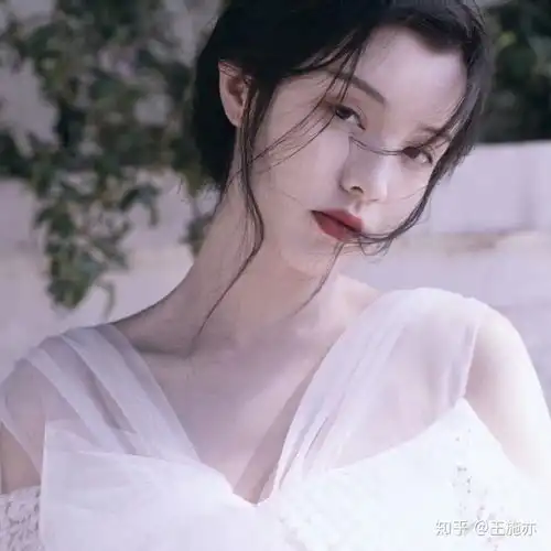 有没有一些又仙又飒的女生头像