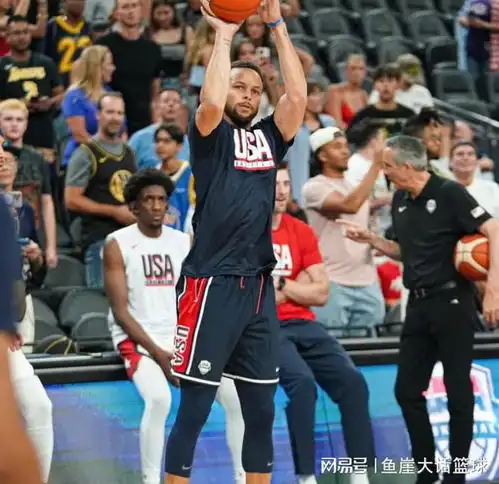 美国男篮完胜库里123老詹75,恩比德早早5犯,华子得分第二高