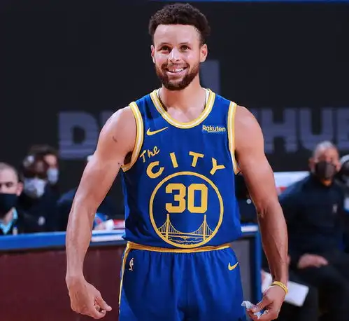 热议勇士22分逆转快船库里杀死比赛的那1球,又是乔治