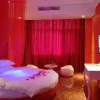 携程酒店张家界恋如初情侣酒店武陵源景区店预订张家界恋如初情侣酒店武陵源景区店价格点评电话地址查询