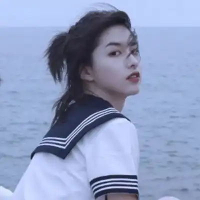 念七一对两张真人情侣恩爱头像