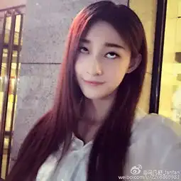 破五福利刘语熙领衔借球爆红的性感主播