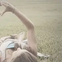 求一对好看的欧美情侣头像爱那个要点高大次的不要非主流