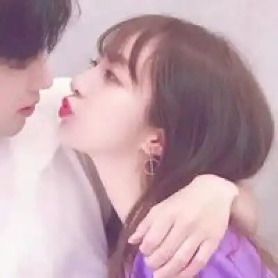 玩网情侣头像高清真人优质情侣头像一人一半