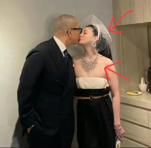 汪小菲晒大s购物记录,离婚后女方狠刷信用卡,再婚头纱男方买单