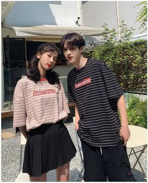 卓纪复古条纹情侣装女夏装ins超火港风网红情侣版抖音同款半袖男t恤夏