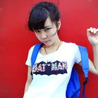 你们有情侣背书包的头像吗急用啊,你们帮我多找点,谢了