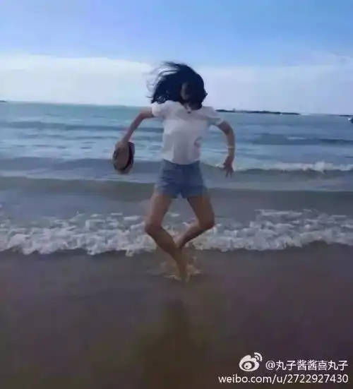 出去旅游让老公给我拍张美照,结果看完想离婚了