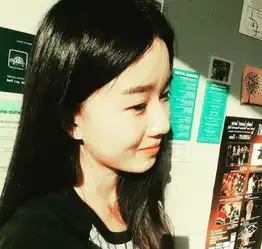 孟非18岁女儿美国留学近照曝光长黑发清丽可人