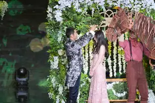 黄晓明摆喜宴baby伺候公婆
