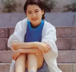 她曾拒绝冯小刚的告白,电影中有演技,如今单身无人娶