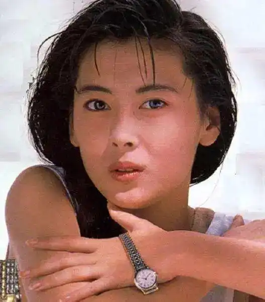 情书女主中山美穗在家中浴室去世,日本第一美女出道即巅峰