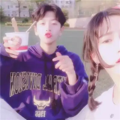 小清新唯美情侣头像紫色系唯美好看太少见了