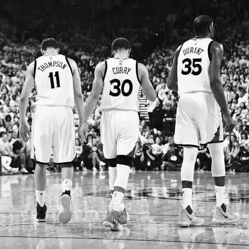 没人会遮住你的光芒,科尔知人善用,超级球队的小英雄麦金尼