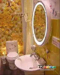 红色装饰卫生间流行风格设计