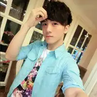 爱意男生qq头像对你还存在点爱意
