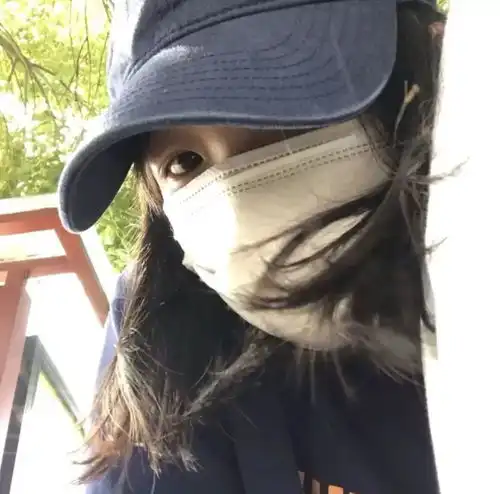 头像不落俗的小众女头