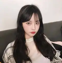女生暗恋上一个人时,会有这几种表现看看你中了几条