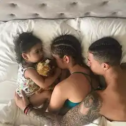 女大三的姐弟恋真牛,这是一对坐拥近四百万粉丝健身网红情侣