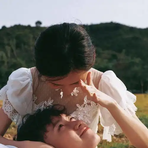 好看的真人情侣cp头像婚纱
