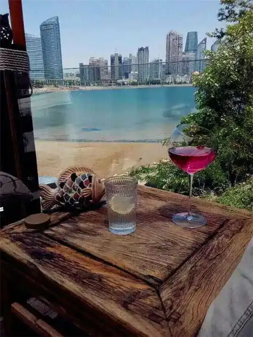 青岛旅游,帆船运动体验海景咖啡馆看海,特别适合情侣打卡