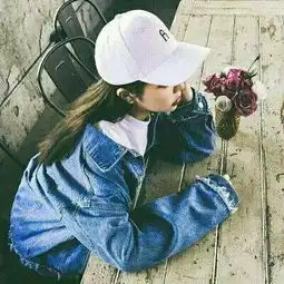 00后心碎伤感流泪的女头像你是我义无反顾撞过的南墙