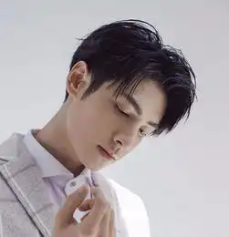 你还在说两边推短,中间留长2018最新男士发型指南