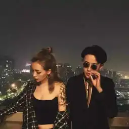 谁有除2这种qq头像