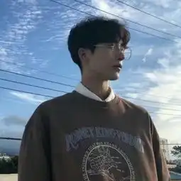 男朋友心里藏着别的女孩子,会漏出3个破绽,看不破是瞎了
