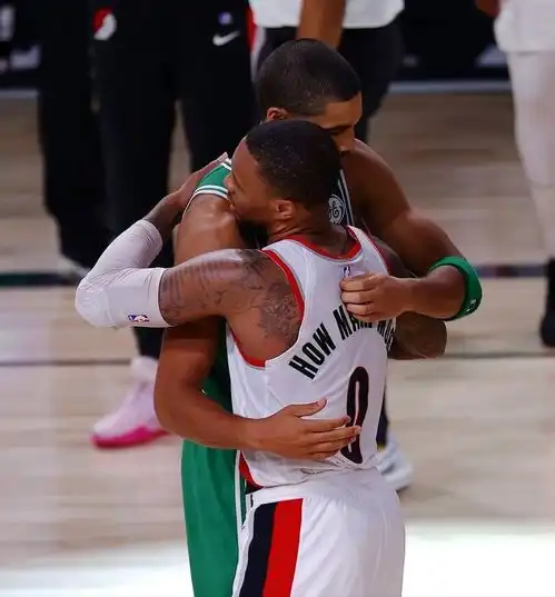 nba多消息约老师小卡库里字母领衔最佳阵容,哈登g5强行复出