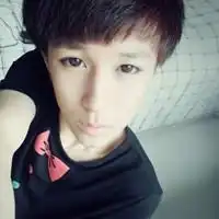 谁知道这个男生是谁啊